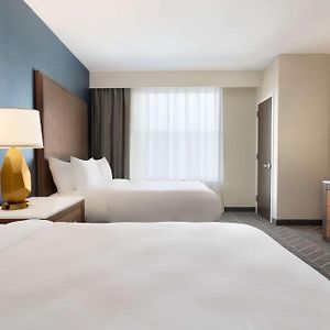Queen Suite Two Queen Beds